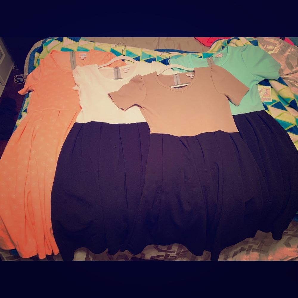4 Lularoe Amelia dresses Medium